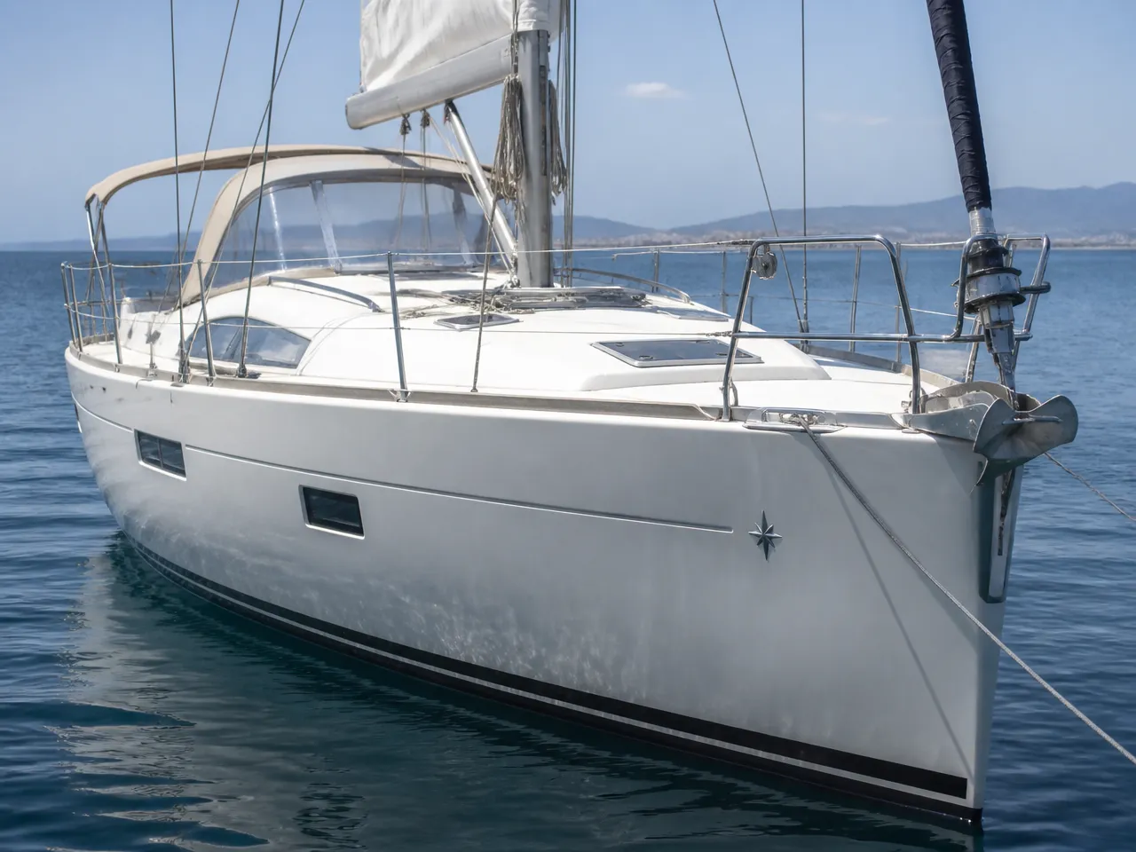 Jeanneau Sun Odyssey 469 — frontal