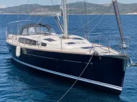Maxi Dolphin 65 — anteriore