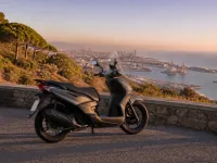 Kymco Agility City II 125 — lateral