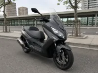 Kymco Xciting 250 — vorn