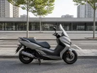 Kymco Xciting 250 — seitlich