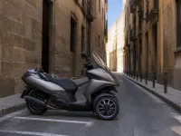 Peugeot Metropolis 400 — profil