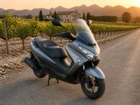 Suzuki Burgman 200 — anteriore