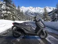 SYM Joymax 125 — profil