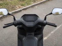 SYM Joymax 125 — détail