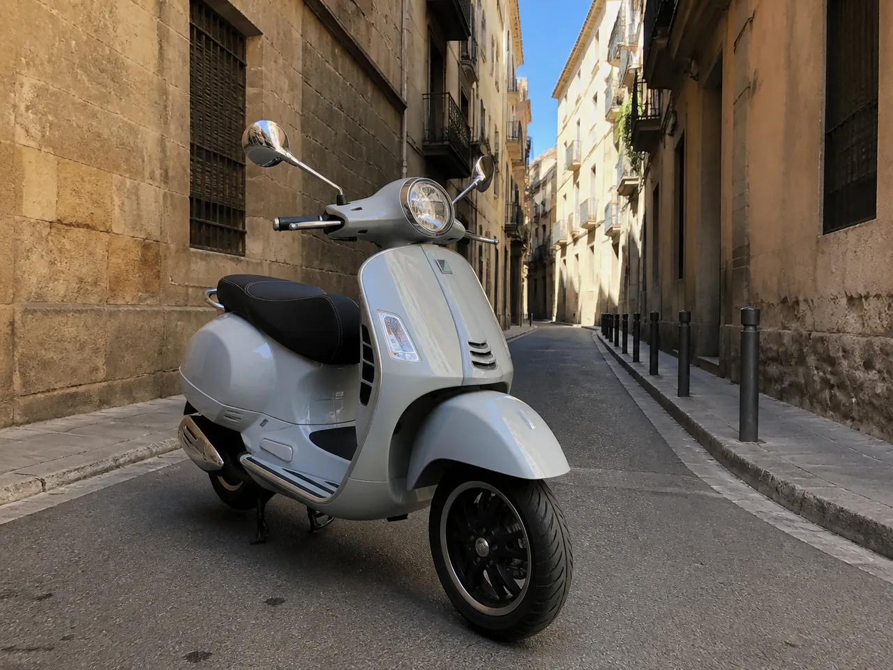 Vespa GTS Super 125 — vorn