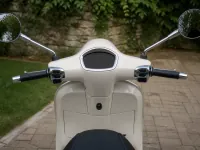 Vespa GTS Super 125 — detalle