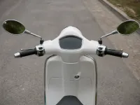 Vespa Primavera 75 — Detail