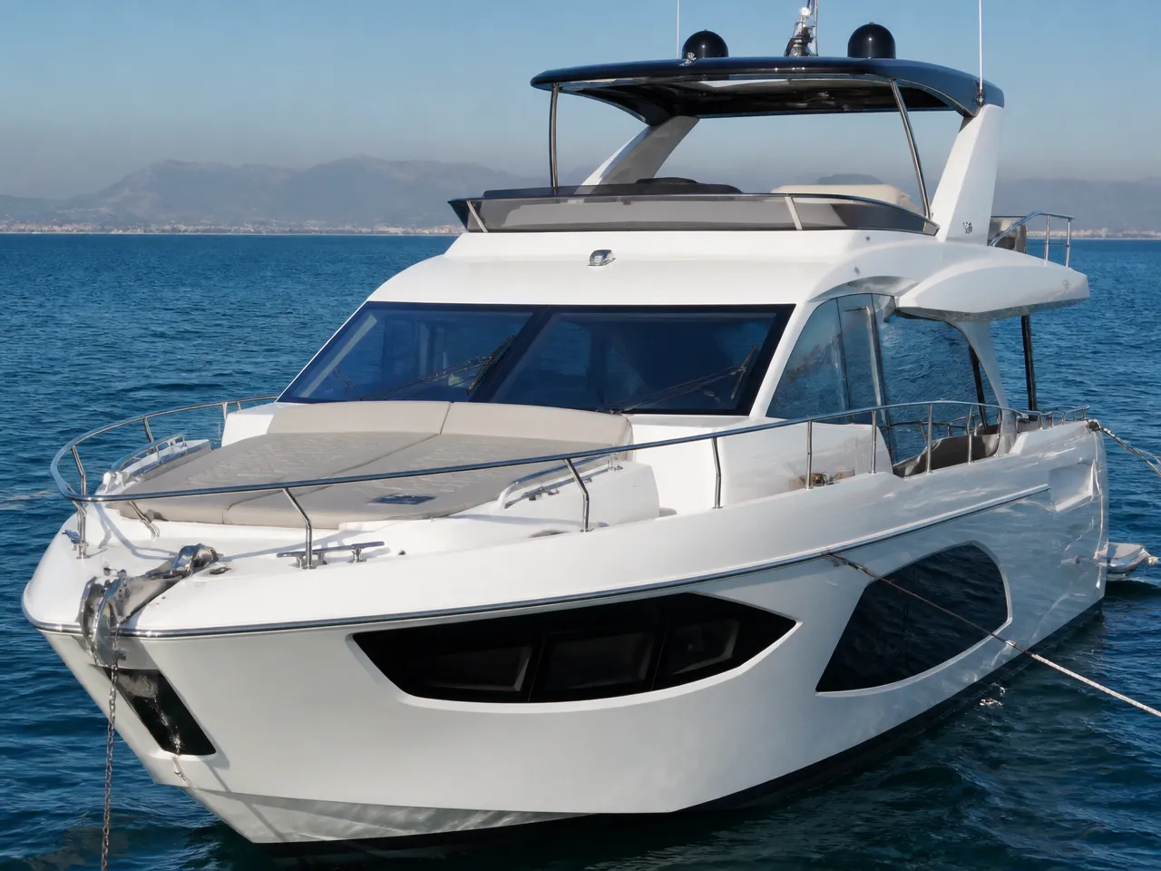 Absolute 52 Fly — frente