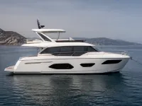 Absolute 52 Fly — lateral