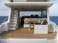 Absolute 52 Fly — detalhe