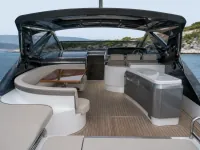 Azimut 68S — Detail