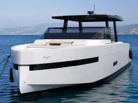 De Antonio D36 — vorn