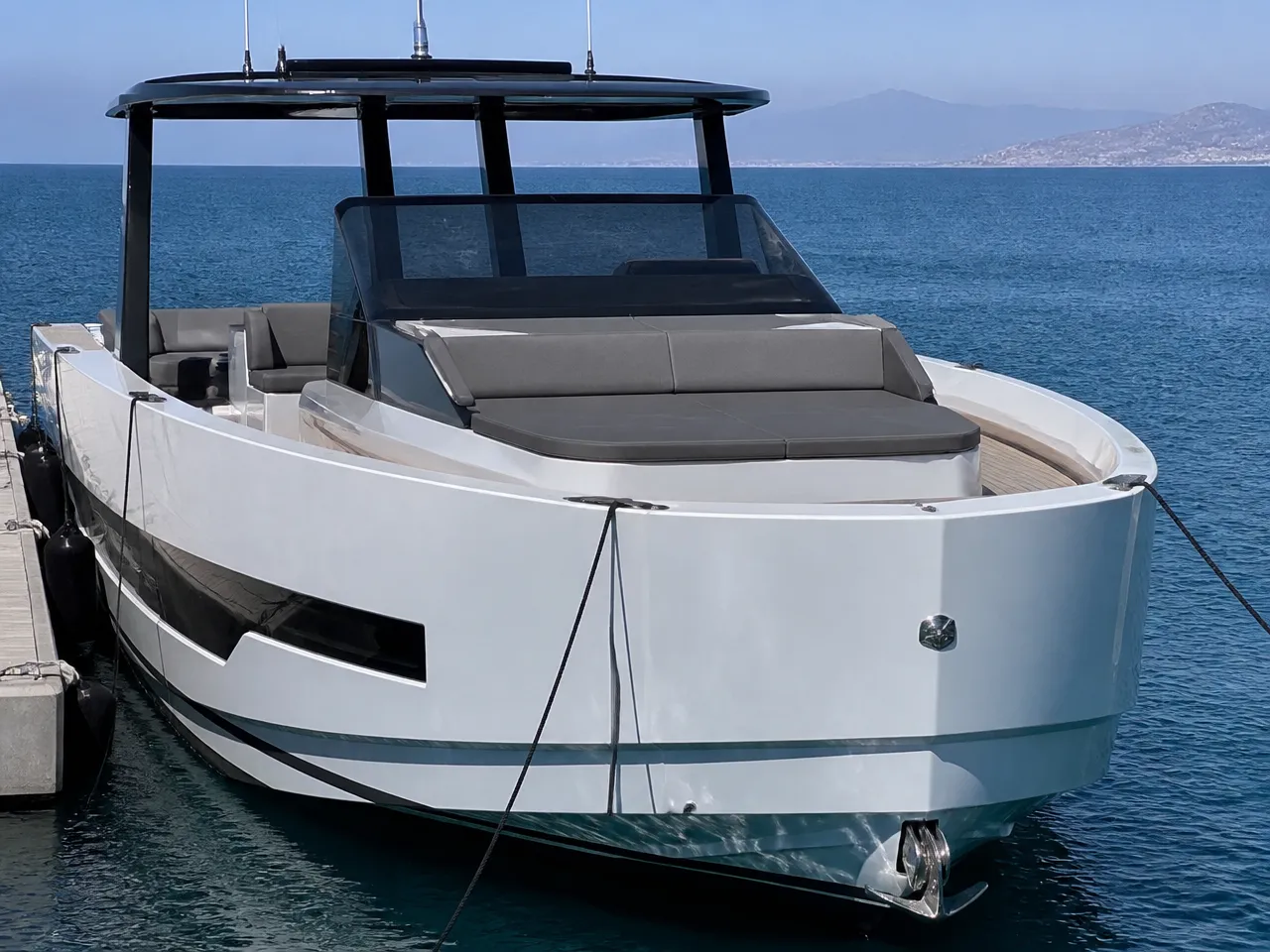 De Antonio D50 — vorn