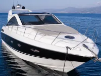 Fairline Targa 44 — front