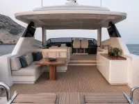 Falcon 80 — dettaglio