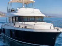 Menorquin Yachts 150 Fly — frontal