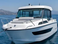 Nuva M11 Cabin — 正面