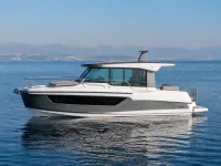 Nuva M11 Cabin — 侧面