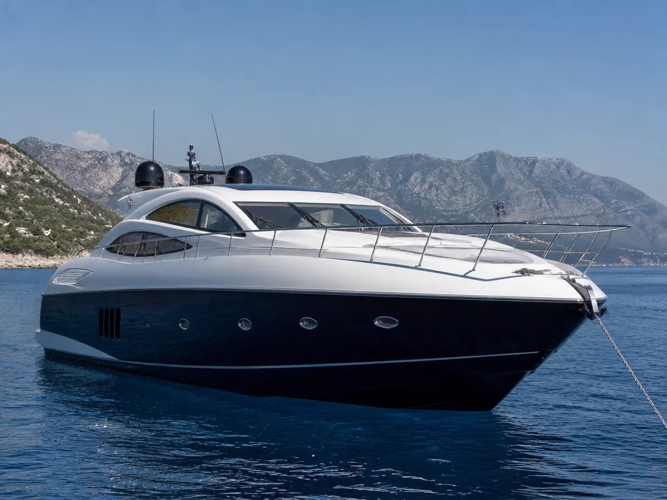 Sunseeker Predator 75