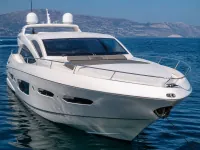 Sunseeker Predator 75 — vorn