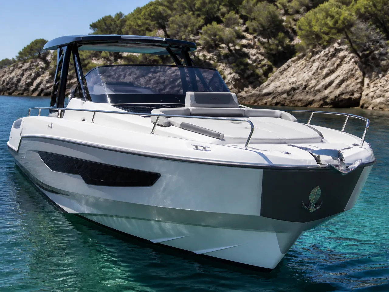 Beneteau Flyer 9 — спереди