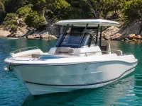 Jeanneau Cap Camarat 9.0 CC — avant