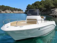 Pacific Craft Open 545 — front