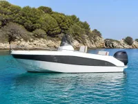 Pacific Craft Open 545 — side