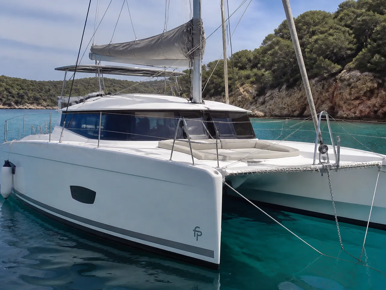 Fountaine Pajot Lipari 41 — front