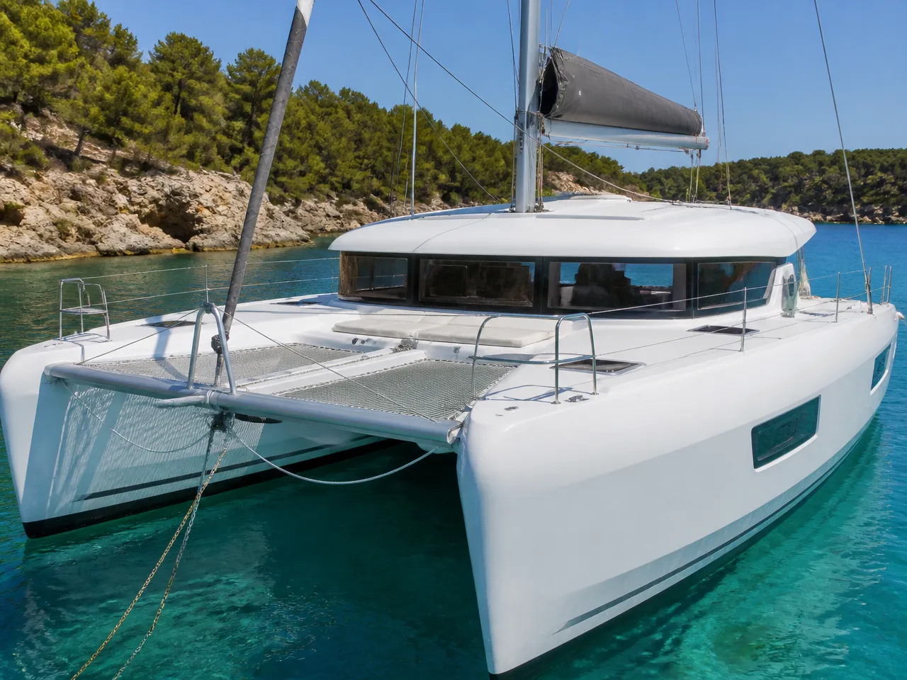 Lagoon 40 — avant