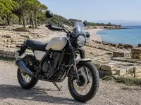 Brixton Crossfire 500 — front