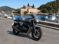 Honda CB750 Café racer — avant