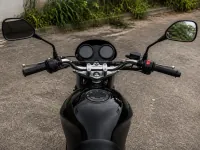 Kawasaki ER-5 — detalle