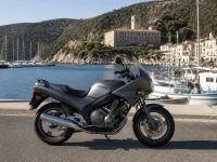 Yamaha XJ 650 Diversion — lateral