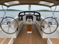 Beneteau Oceanis 40 — detalle