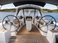 Beneteau Oceanis 41.1 — détail