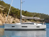 Dufour 382 Grand Large — seitlich