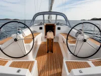 Hallberg-Rassy Mistral 33 — деталь