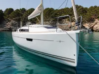 Jeanneau Sun Odyssey 349 — frontal