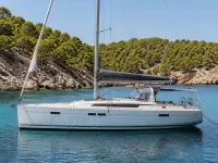 Jeanneau Sun Odyssey 45 — сбоку