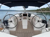 Jeanneau Sun Odyssey 45 — деталь