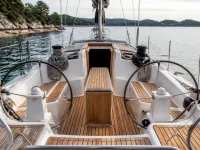North Wind 38 — détail