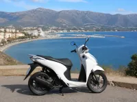 Honda Vision 110 — seitlich