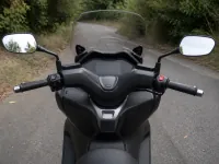 Kymco SuperDink 125 — detalle