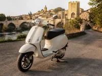 Vespa Primavera 75 — vorn