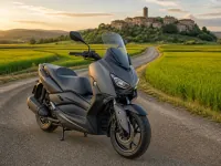 Yamaha XMAX 125 — vorn