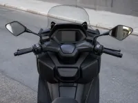 Yamaha XMAX 300 — Detail