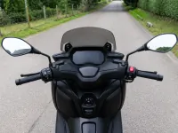 Yamaha XMAX 400 — Detail