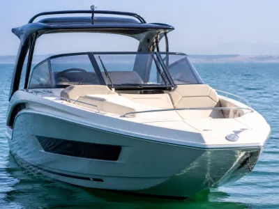 AS Marine 32